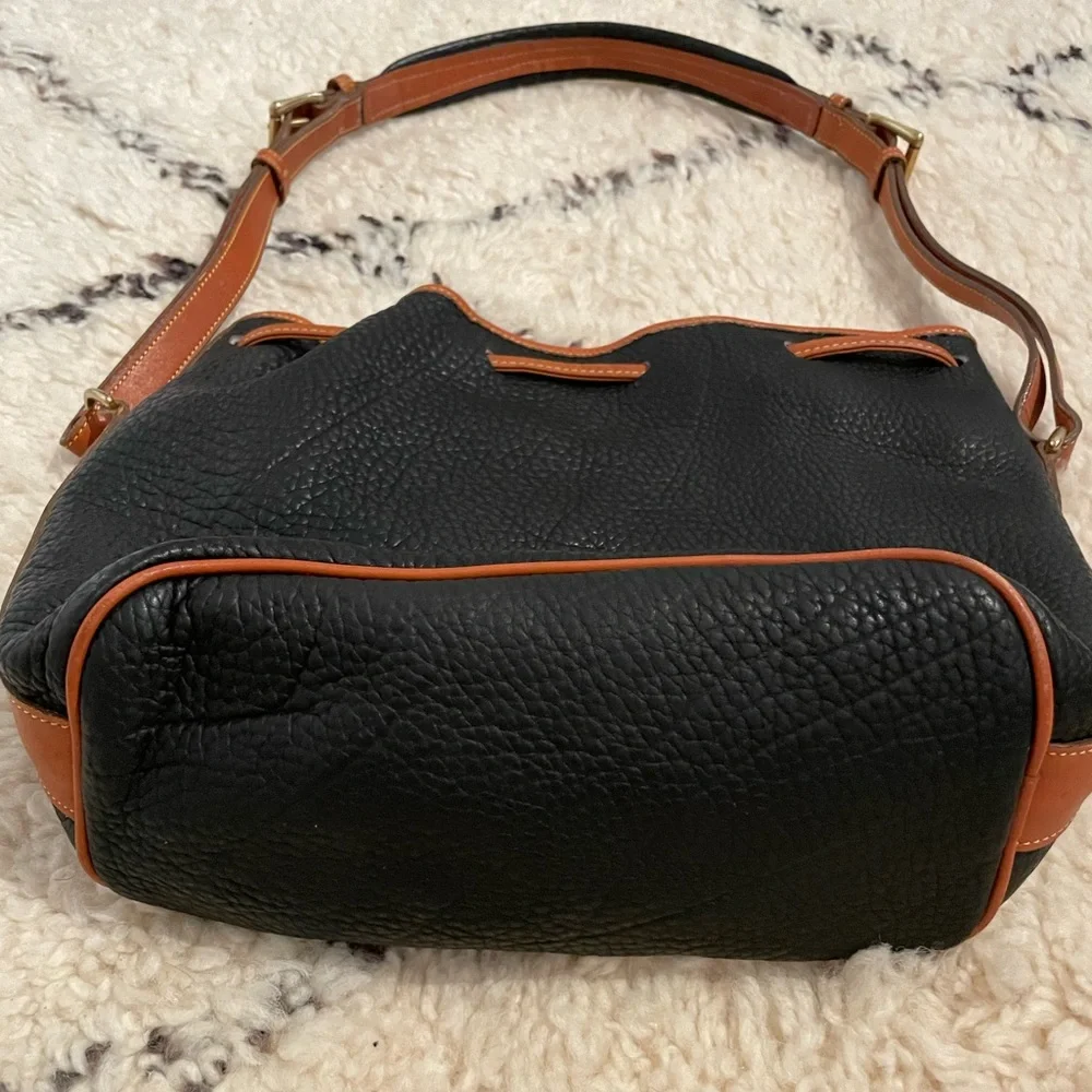 Vintage Dooney and Bourke Purse - Picture 5 of 6